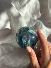 Load image into Gallery viewer, Fluorite Sphere