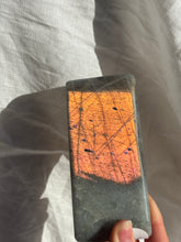 Load image into Gallery viewer, Labradorite Freeform