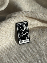 Load image into Gallery viewer, Tarot Moon Enamel Pin