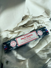 Load image into Gallery viewer, Satya Palo Santo Incense 15g