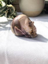 Load image into Gallery viewer, Mookaite Jasper Skull