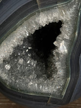 Load image into Gallery viewer, Agate Geode Druzy Sphere
