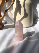 Load image into Gallery viewer, Aura Rose Quartz Generator