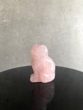 Load image into Gallery viewer, Rose Quartz Cat Carving