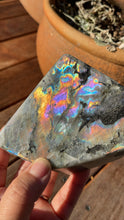 Load image into Gallery viewer, Labradorite Freeform - Electric Flash