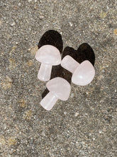 Load image into Gallery viewer, Rose Quartz Mini Mushroom