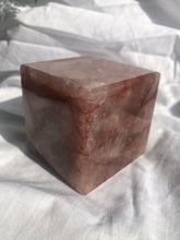 Load image into Gallery viewer, Hematoid Quartz Cube