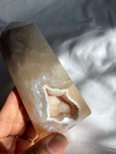 Load image into Gallery viewer, Flower Agate Druzy Generator