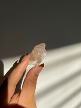 Load image into Gallery viewer, Dreamsicle Lemurian Quartz Seed