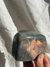 Load image into Gallery viewer, Labradorite Freeform
