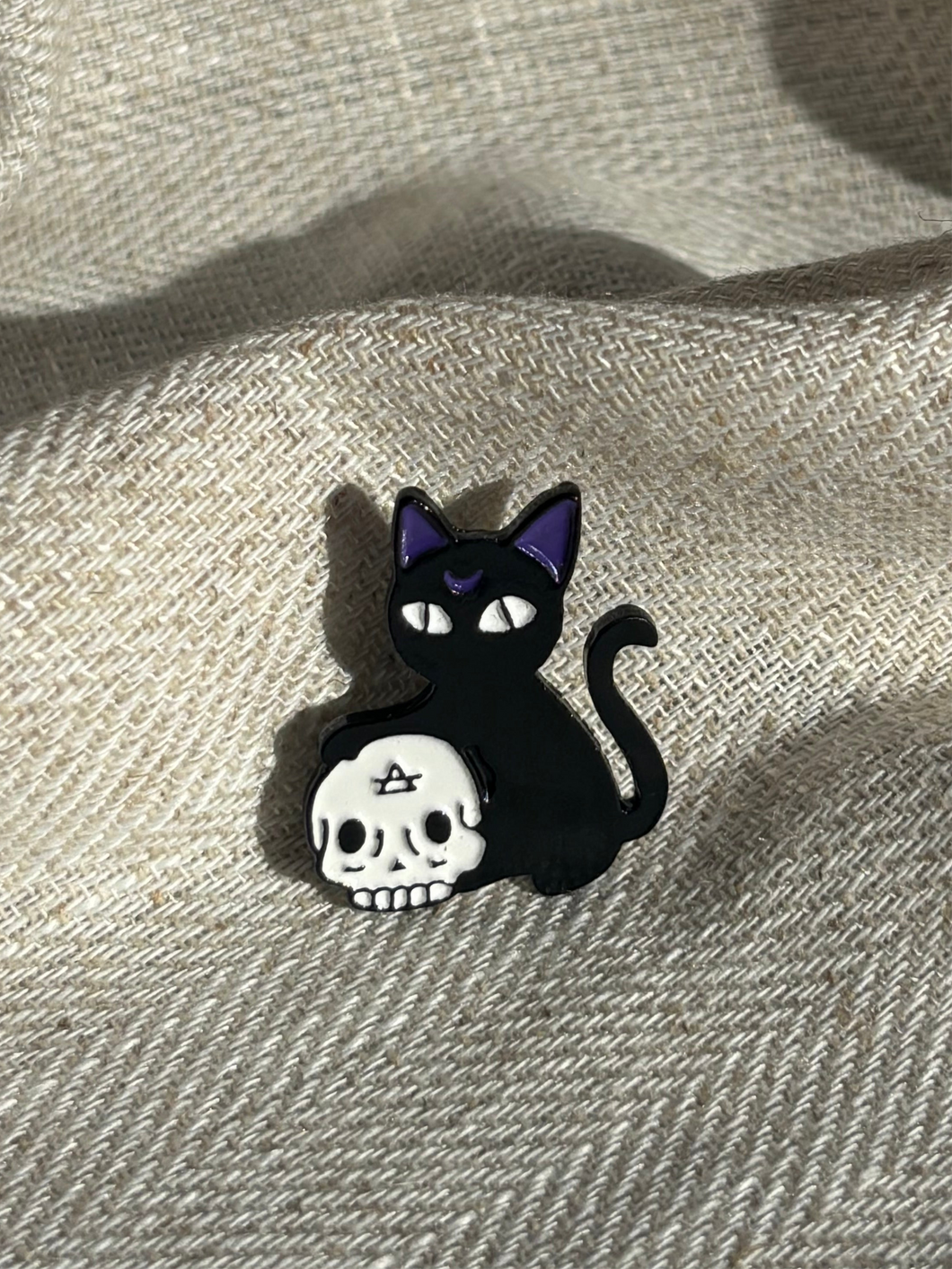 Familiar Enamel Pin