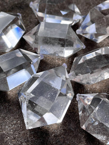 Clear Quartz DT Generator