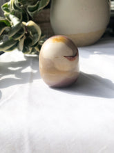 Load image into Gallery viewer, Mookaite Jasper Skull
