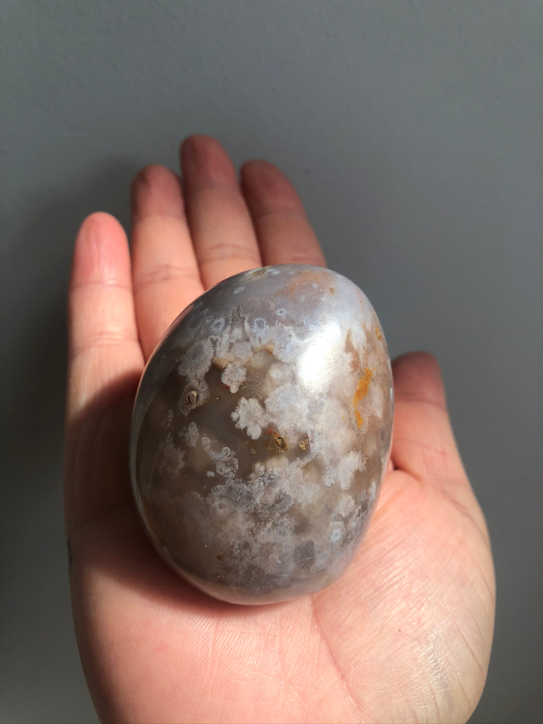 Flower Agate Palm Stone
