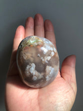Load image into Gallery viewer, Flower Agate Palm Stone
