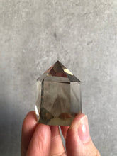 Load image into Gallery viewer, Smoky Quartz Generator
