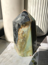 Load image into Gallery viewer, Sky Blue Quartz Tower

