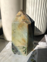 Load image into Gallery viewer, Sky Blue Quartz Tower
