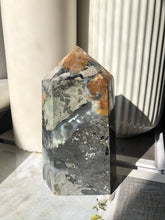 Load image into Gallery viewer, Sky Blue Quartz Tower
