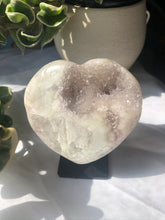 Load image into Gallery viewer, Druzy Quartz Heart on Stand
