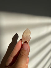 Load image into Gallery viewer, Dreamsicle Lemurian Quartz Seed
