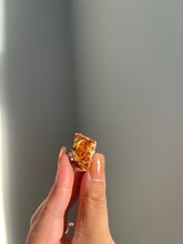 Load image into Gallery viewer, Vanadinite in Barite Specimen
