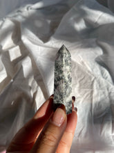 Load image into Gallery viewer, Kunzite Pyrite and Tourmaline Generator
